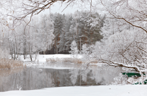 how-much-ice-covers-lakes